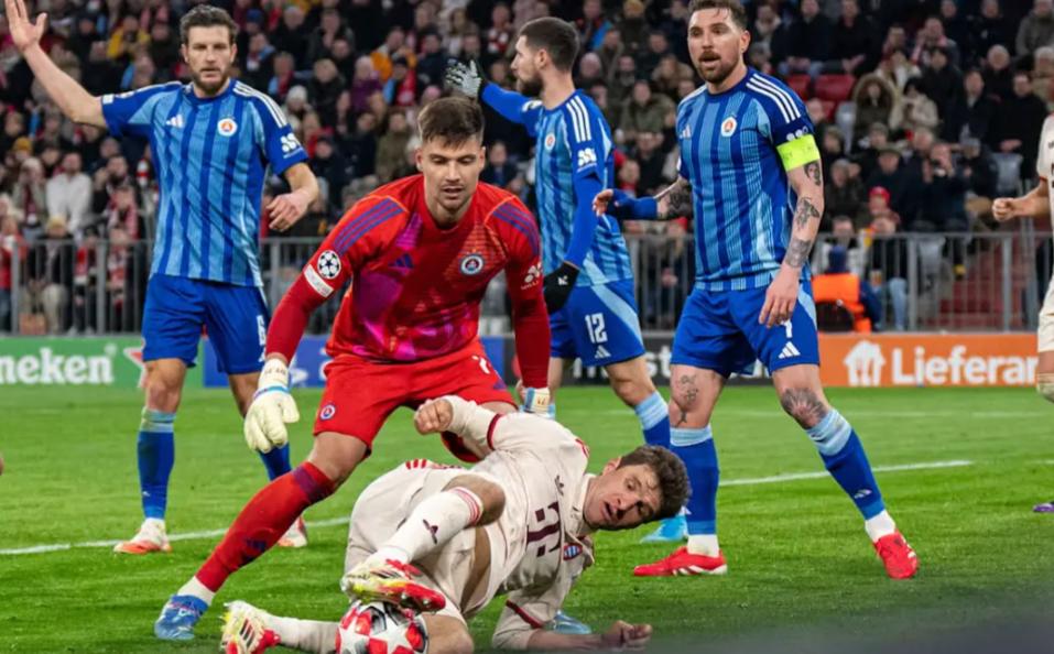 包含英超今晚再迎强敌,巴黎圣日耳曼篮板制胜,主帅态度:气氛紧张,心理建设被强调的词条 包含英超今晚再迎强敌,巴黎圣日耳曼篮板制胜,主帅态度:气氛紧张,心理建设被强调的词条