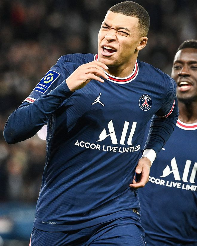 转折点！尼斯单刀错失，法甲集结日攻防权衡，气氛紧张，细节决定成败的简单介绍